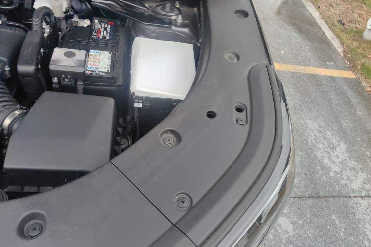 Used CHANGAN CS75 PLUS 2025 4th Generation 1.5T New Blue Whale Smart Luxury Edition Engine Bay Left