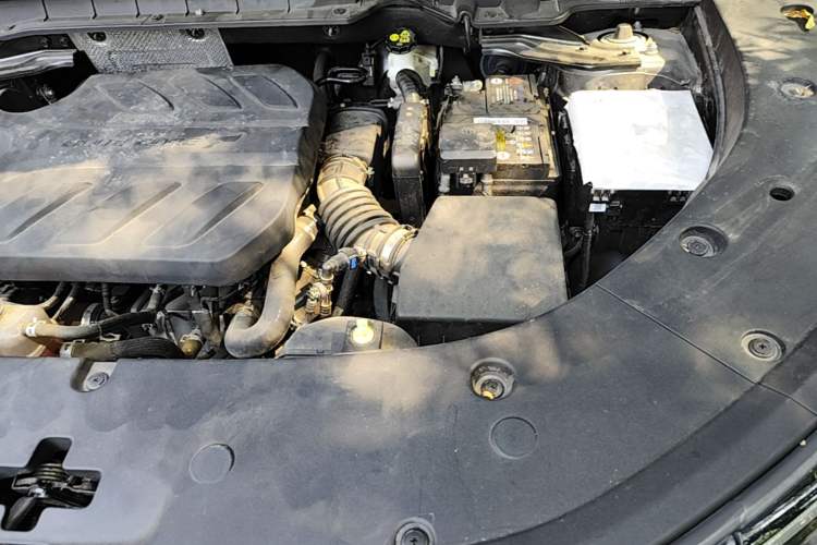 Used CHANGAN CS75 PLUS 2025 4th Generation 1.5T New Blue Whale Smart Luxury Edition Engine Bay Left