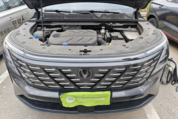 Used CHANGAN CS75 PLUS 2025 4th Generation 1.5T New Blue Whale Smart Luxury Edition Engine Bay