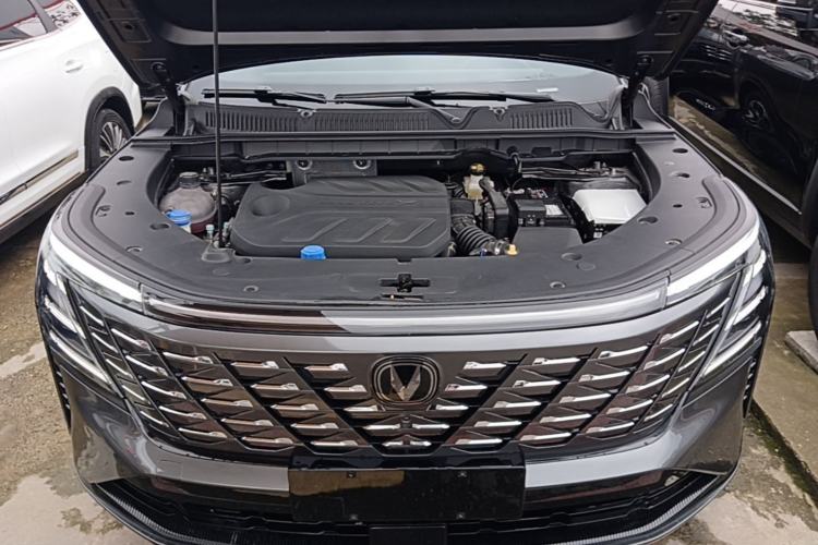 Used CHANGAN CS75 PLUS 2025 4th Generation 1.5T New Blue Whale Smart Luxury Edition Engine Bay