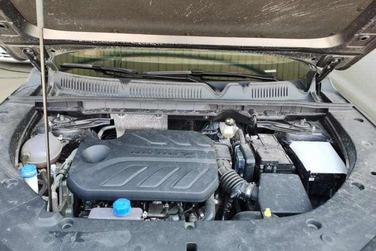 Used CHANGAN CS75 PLUS 2025 4th Generation 1.5T New Blue Whale Smart Luxury Edition Engine Bay