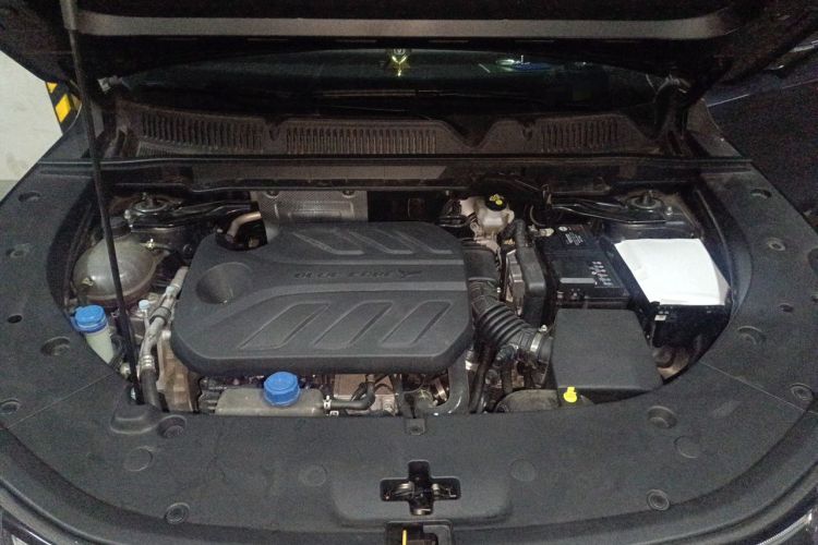 Used CHANGAN CS75 PLUS 2025 4th Generation 1.5T New Blue Whale Smart Luxury Edition Engine Bay