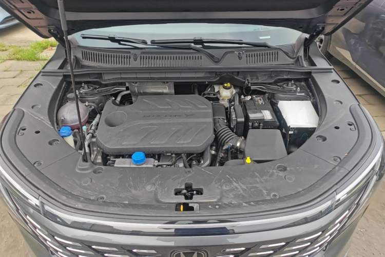Used CHANGAN CS75 PLUS 2025 4th Generation 1.5T New Blue Whale Smart Luxury Edition Engine Bay
