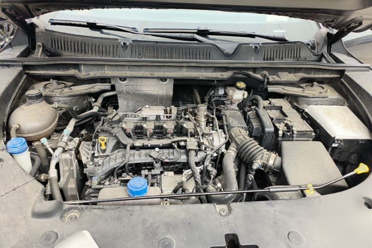 Used CHANGAN CS75 PLUS 2025 4th Generation 1.5T New Blue Whale Smart Flagship Version Engine Bay