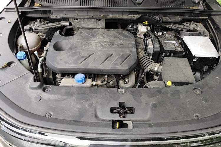 Used CHANGAN CS75 PLUS 2025 4th Generation 1.5T New Blue Whale Smart Luxury Edition Engine Bay