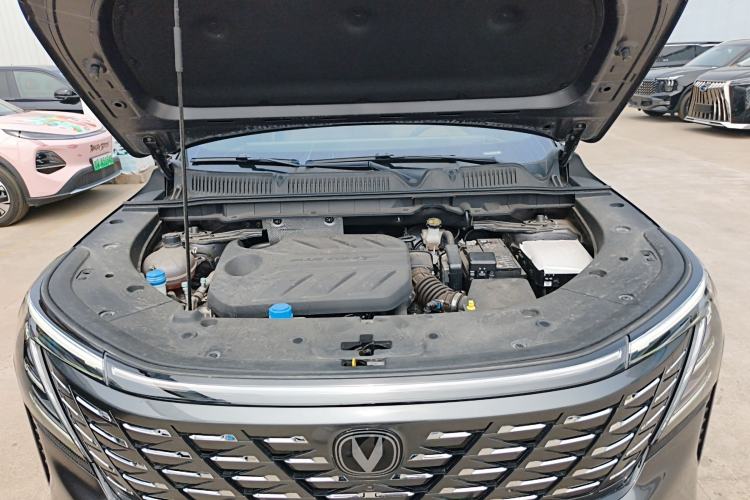 Used CHANGAN CS75 PLUS 2025 4th Generation 1.5T New Blue Whale Smart Luxury Edition Engine Bay