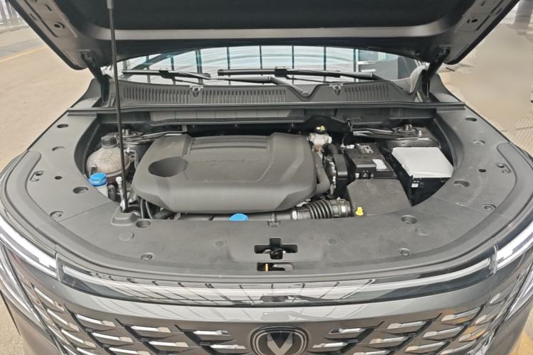 Used CHANGAN CS75 PLUS 2025 4th Generation UItra 2.0T New Blue Whale Engine – Wind Style Engine Bay