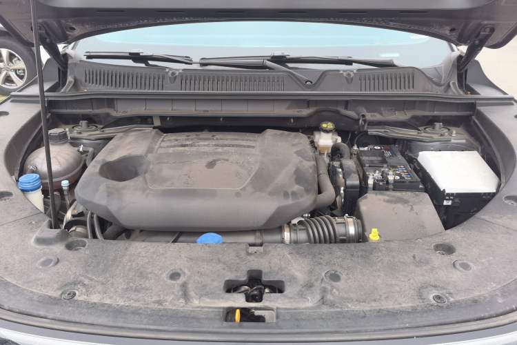 Used CHANGAN CS75 PLUS 2025 4th Generation UItra 2.0T New Blue Whale Smart Intelligent Powertrain Version Engine Bay