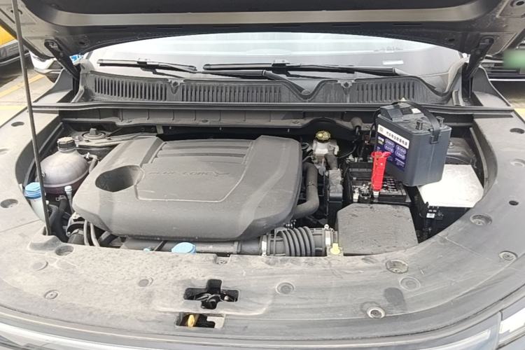Used CHANGAN CS75 PLUS 2025 4th Generation UItra 2.0T New Blue Whale Smart Intelligent Powertrain Version Engine Bay