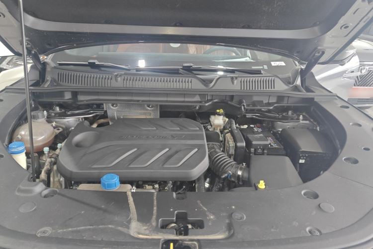 Used CHANGAN CS75 PLUS 2025 4th Generation 1.5T New Blue Whale Smart Luxury Edition Engine Bay