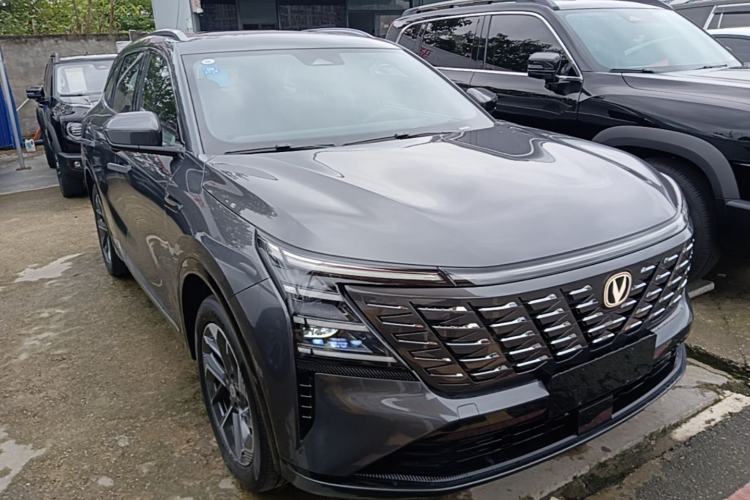 Used CHANGAN CS75 PLUS 2025 4th Generation 1.5T New Blue Whale Smart Luxury Edition Exterior 1