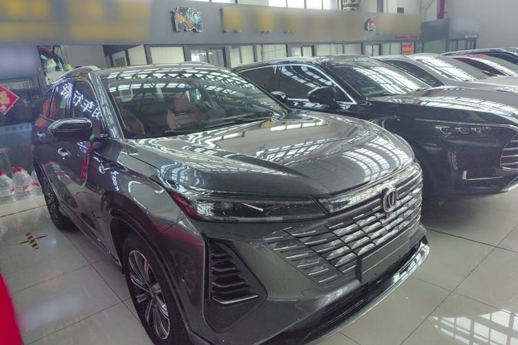 Used CHANGAN CS75 PLUS 2025 Model, 3rd Generation Champion Edition 1.5T Jinghang Version Exterior 2