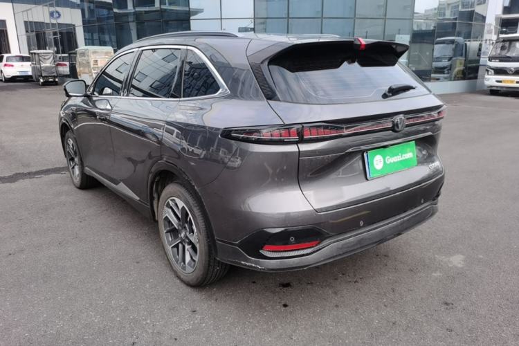 Used CHANGAN CS75 PLUS 2025 4th Generation 1.5T New Blue Whale Smart Luxury Edition Exterior 2