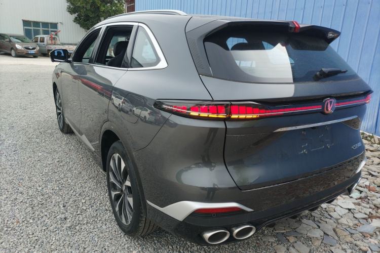 Used CHANGAN CS75 PLUS 2025 4th Generation UItra 2.0T New Blue Whale – Smart & Powerful Version Exterior 2