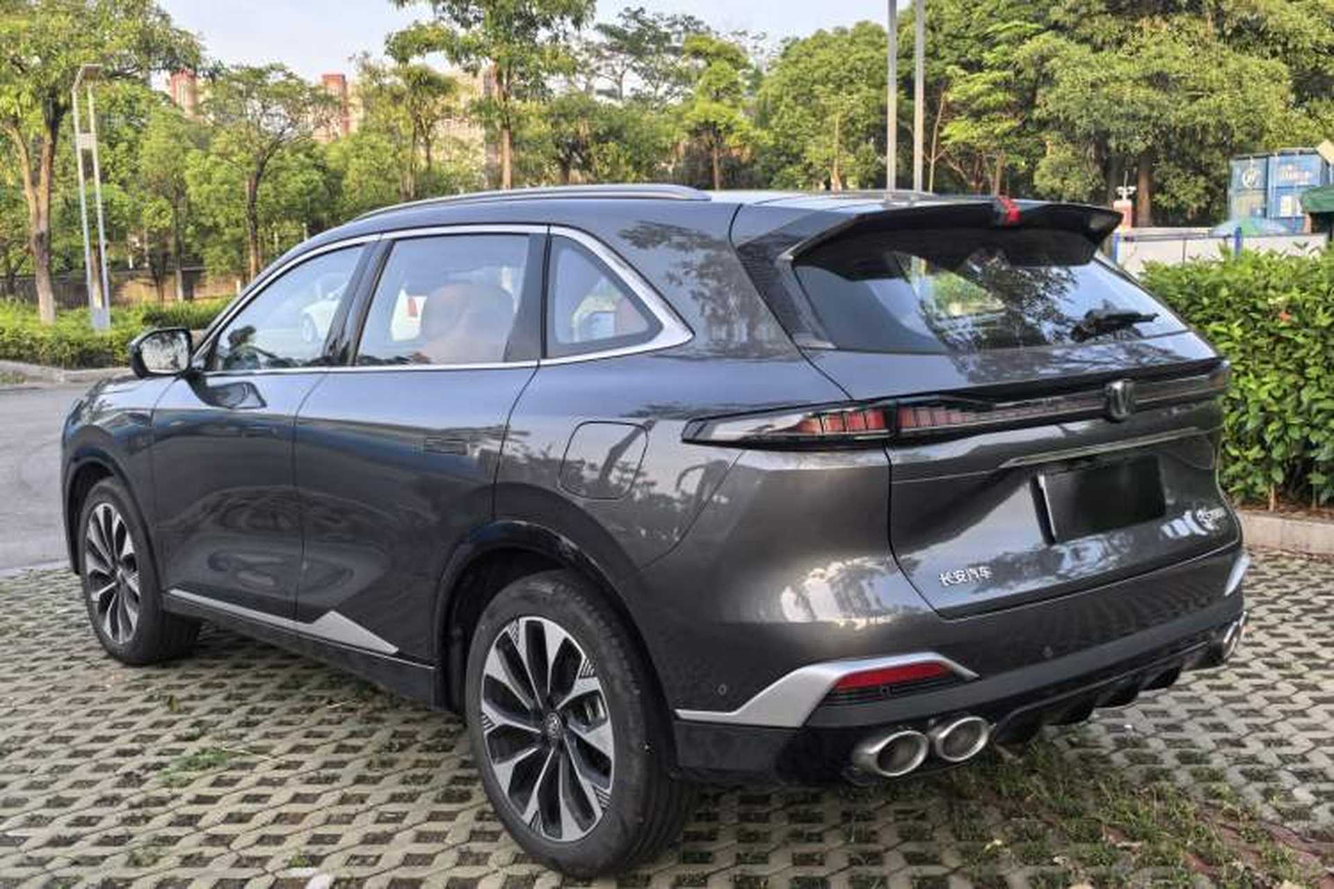 Used CHANGAN CS75 PLUS 2025 4th Generation UItra 2.0T New Blue Whale Smart Intelligent Powertrain Version Exterior 3