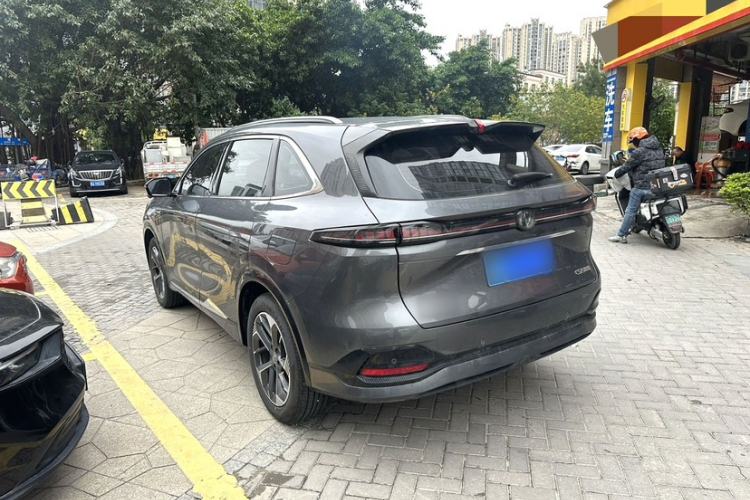 Used CHANGAN CS75 PLUS 2025 4th Generation 1.5T New Blue Whale Smart Luxury Edition Exterior 3