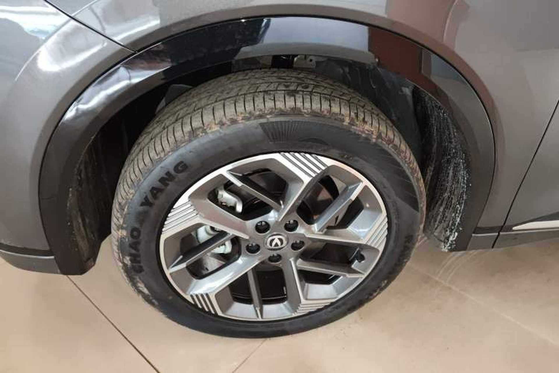 Used CHANGAN CS75 PLUS 2025 4th Generation 1.5T New Blue Whale Smart Luxury Edition Exterior 4
