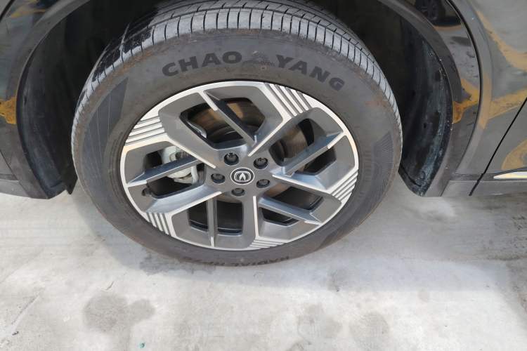 Used CHANGAN CS75 PLUS 2025 4th Generation 1.5T New Blue Whale Smart Luxury Edition Exterior 4