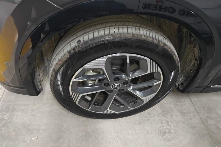 Used CHANGAN CS75 PLUS 2025 4th Generation 1.5T New Blue Whale Smart Flagship Version Exterior 4
