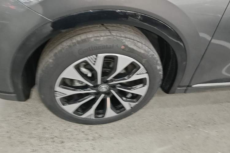 Used CHANGAN CS75 PLUS 2025 4th Generation UItra 2.0T New Blue Whale – Smart & Powerful Version Exterior 4