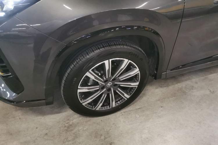 Used CHANGAN CS75 PLUS 2025 Model, 3rd Generation Champion Edition 1.5T Jinghang Version Exterior 4