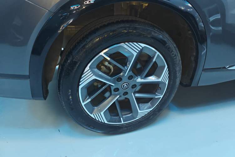 Used CHANGAN CS75 PLUS 2025 4th Generation 1.5T New Blue Whale Smart Luxury Edition Exterior 4