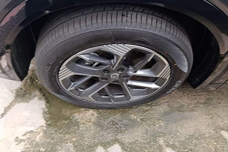 Used CHANGAN CS75 PLUS 2025 4th Generation 1.5T New Blue Whale Smart Luxury Edition Exterior 4