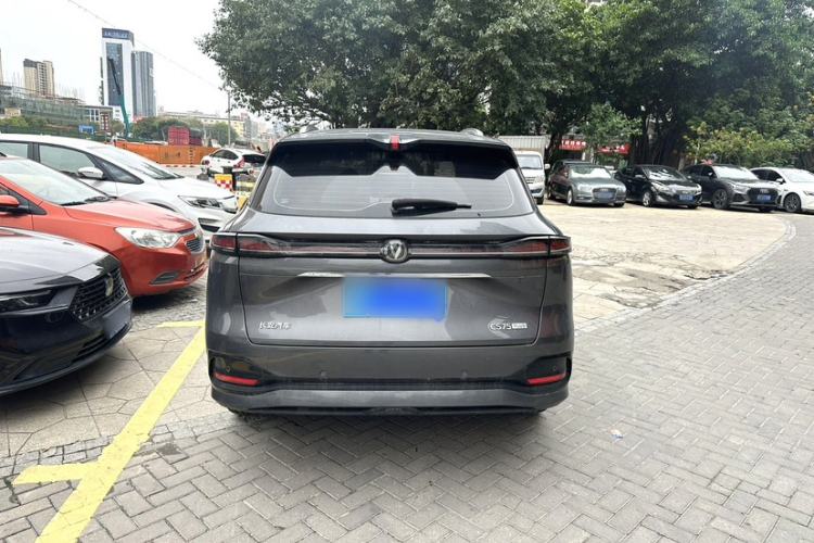 Used CHANGAN CS75 PLUS 2025 4th Generation 1.5T New Blue Whale Smart Luxury Edition Exterior 4