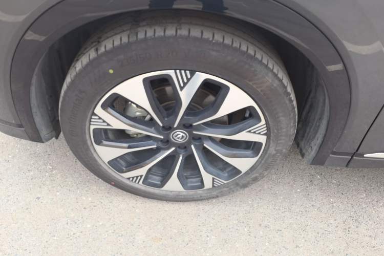 Used CHANGAN CS75 PLUS 2025 4th Generation UItra 2.0T New Blue Whale Smart Intelligent Powertrain Version Exterior 4