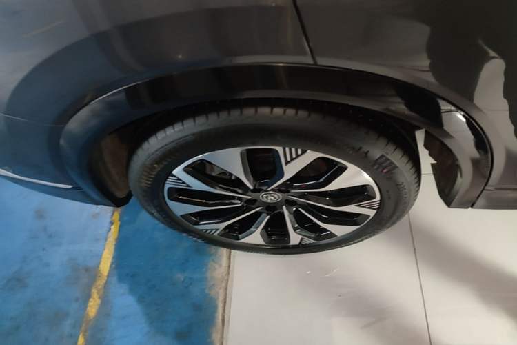 Used CHANGAN CS75 PLUS 2025 4th Generation UItra 2.0T New Blue Whale – Smart & Powerful Version Exterior 5