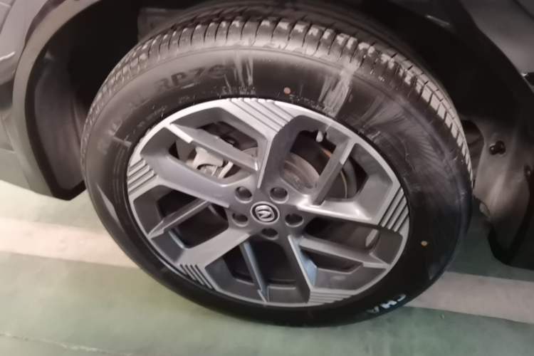 Used CHANGAN CS75 PLUS 2025 4th Generation 1.5T New Blue Whale Smart Luxury Edition Exterior 5