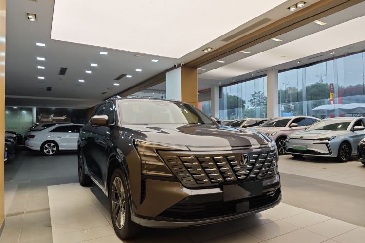 Used CHANGAN CS75 PLUS 2025 4th Generation 1.5T New Blue Whale Smart Luxury Edition Exterior 7