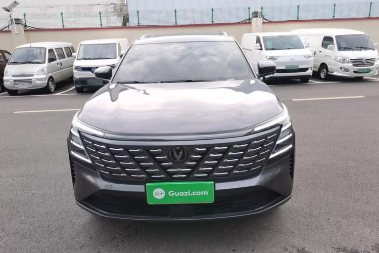 Used CHANGAN CS75 PLUS 2025 4th Generation 1.5T New Blue Whale Smart Luxury Edition Front