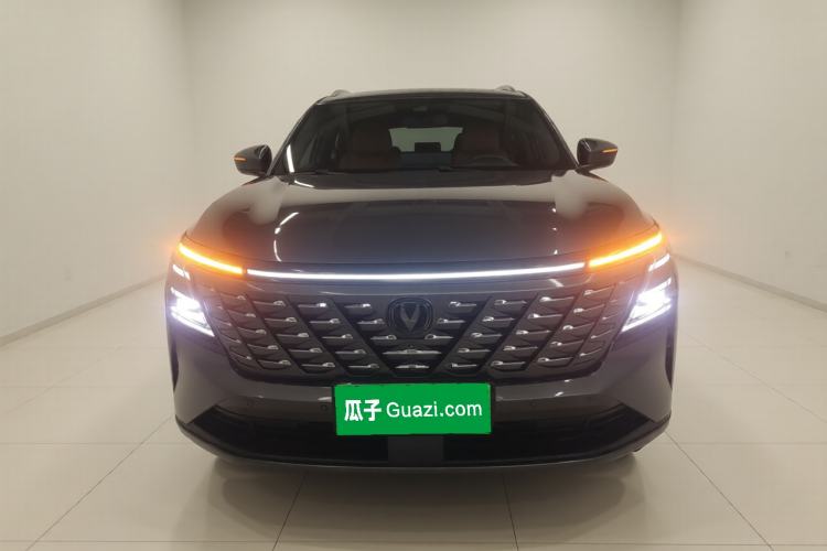 Used CHANGAN CS75 PLUS 2025 4th Generation 1.5T New Blue Whale Smart Luxury Edition Front