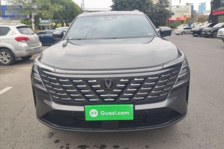 Used CHANGAN CS75 PLUS 2025 4th Generation UItra 2.0T New Blue Whale Smart Intelligent Powertrain Version Front