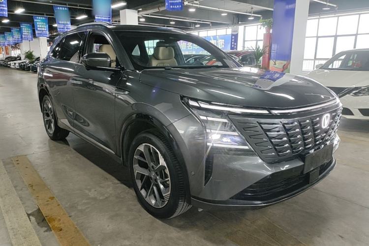 Used CHANGAN CS75 PLUS 2025 4th Generation 1.5T New Blue Whale Smart Flagship Version Front Right 45 Deg