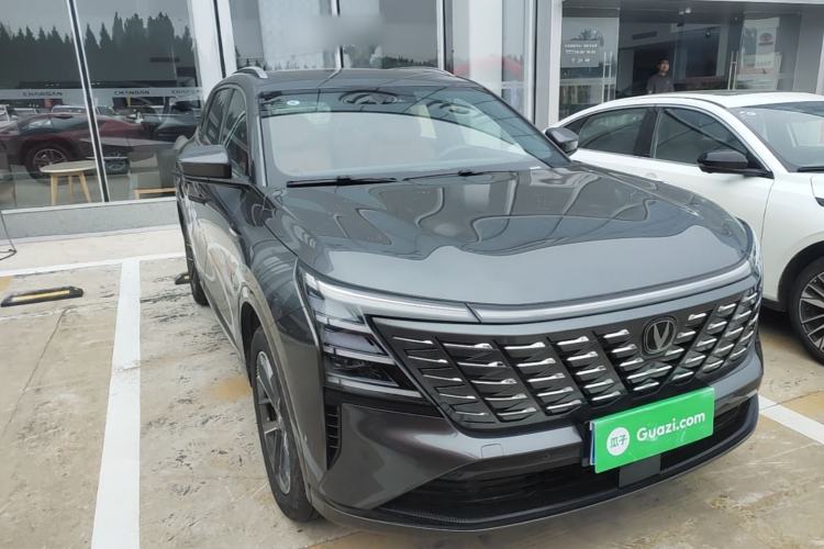 Used CHANGAN CS75 PLUS 2025 4th Generation 1.5T New Blue Whale Smart Flagship Version Front Right 45 Deg