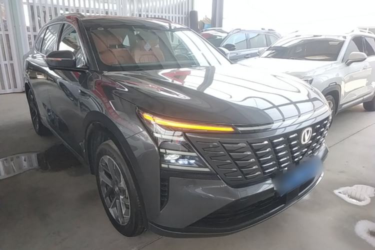 Used CHANGAN CS75 PLUS 2025 4th Generation 1.5T New Blue Whale Smart Luxury Edition Front Right 45 Deg