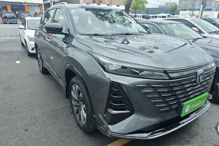 Used CHANGAN CS75 PLUS 2025 Model, 3rd Generation Champion Edition 1.5T Jinghang Version Front Right 45 Deg