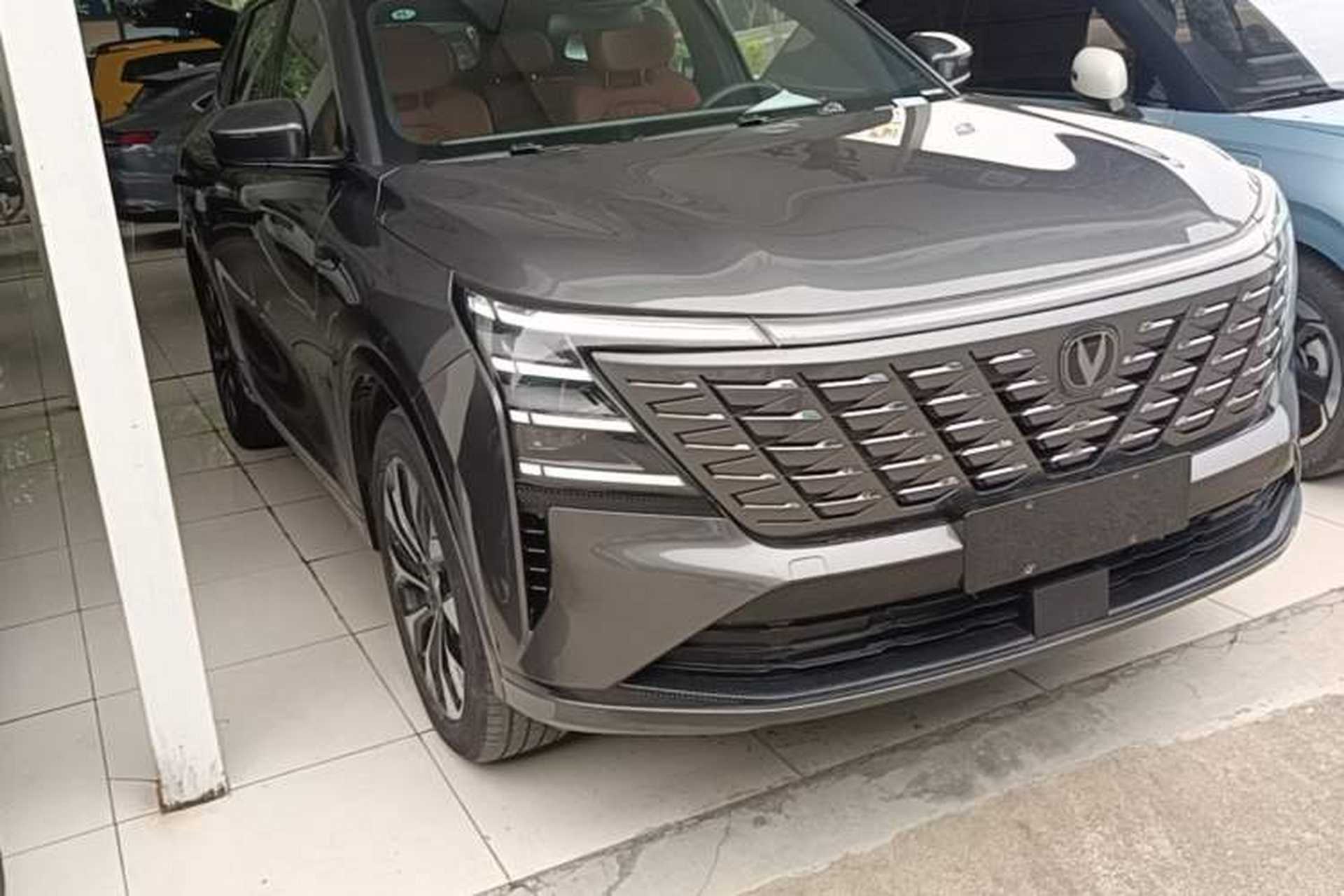Used CHANGAN CS75 PLUS 2025 4th Generation UItra 2.0T New Blue Whale – Smart & Powerful Version Front Right 45 Deg