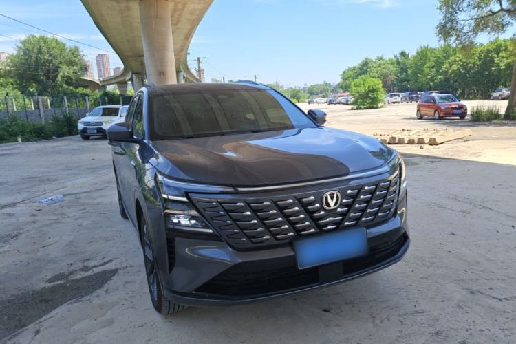 Used CHANGAN CS75 PLUS 2025 4th Generation 1.5T New Blue Whale Smart Luxury Edition Front Right 45 Deg