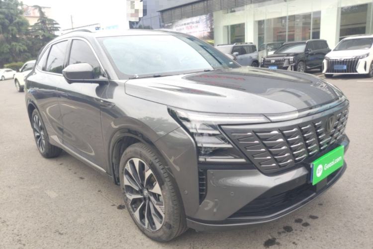 Used CHANGAN CS75 PLUS 2025 4th Generation UItra 2.0T New Blue Whale Smart Intelligent Powertrain Version Front Right 45 Deg