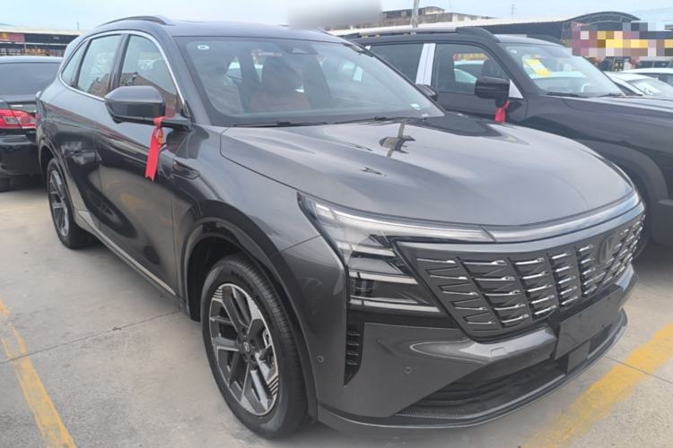 Used CHANGAN CS75 PLUS 2025 4th Generation 1.5T New Blue Whale Smart Flagship Version Front Right 45 Deg
