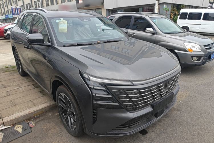 Used CHANGAN CS75 PLUS 2025 4th Generation 1.5T New Blue Whale Smart Luxury Edition Front Right 45 Deg