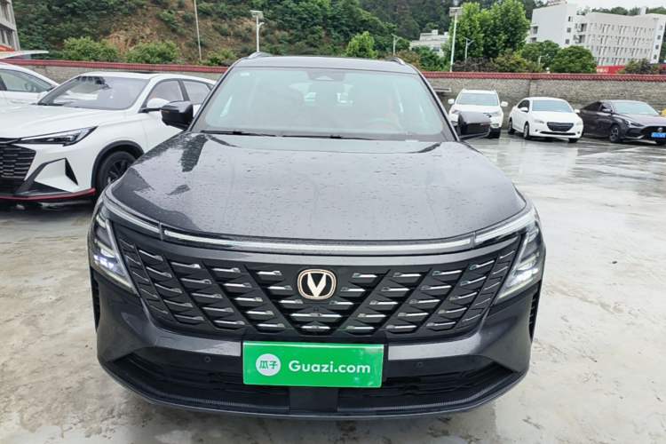 Used CHANGAN CS75 PLUS 2025 4th Generation 1.5T New Blue Whale Smart Flagship Version Front