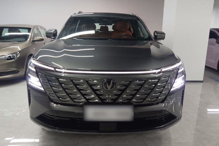 Used CHANGAN CS75 PLUS 2025 4th Generation 1.5T New Blue Whale Smart Luxury Edition Front