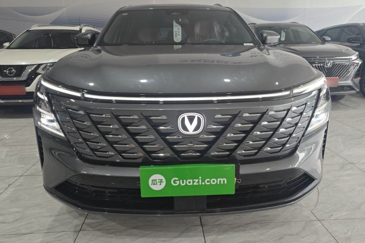 Used CHANGAN CS75 PLUS 2025 4th Generation 1.5T New Blue Whale Smart Luxury Edition Front