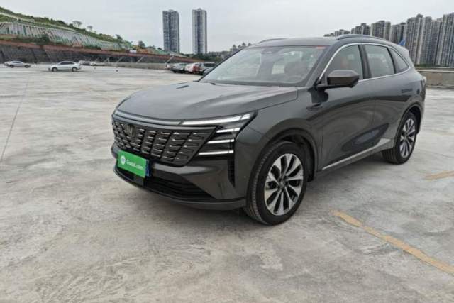 Used CHANGAN CS75 PLUS 2025 4th Generation UItra 2.0T New Blue Whale Smart Intelligent Powertrain Version