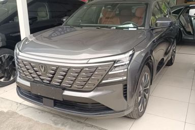 Used CHANGAN CS75 PLUS 2025 4th Generation UItra 2.0T New Blue Whale – Smart & Powerful Version