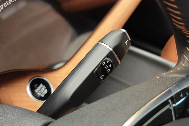 Used CHANGAN CS75 PLUS 2025 4th Generation 1.5T New Blue Whale Smart Luxury Edition Gear Lever